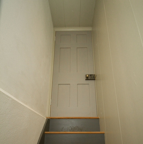 South_cellar_passage_door_dm_jpg_42010-62